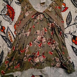 Medium green tank top